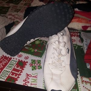 Puma tennis shoes